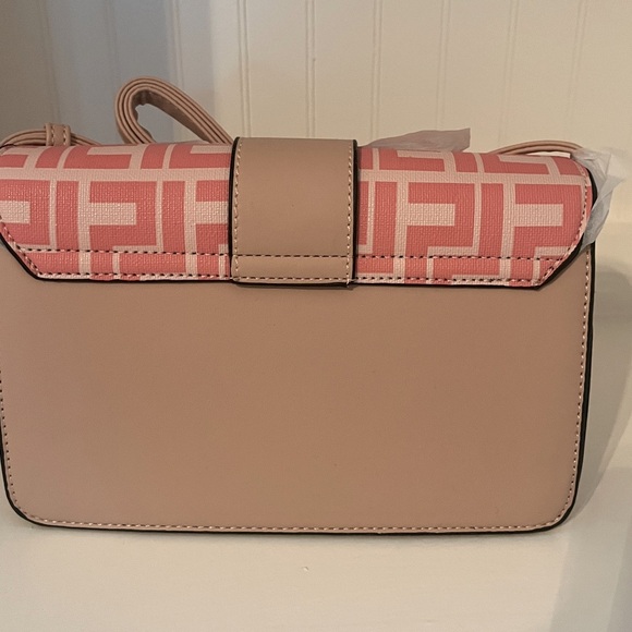 Alyssa (Versona) Crossbody Bag | Small Purse | Blush / Coral | NWT - Picture 2 of 8